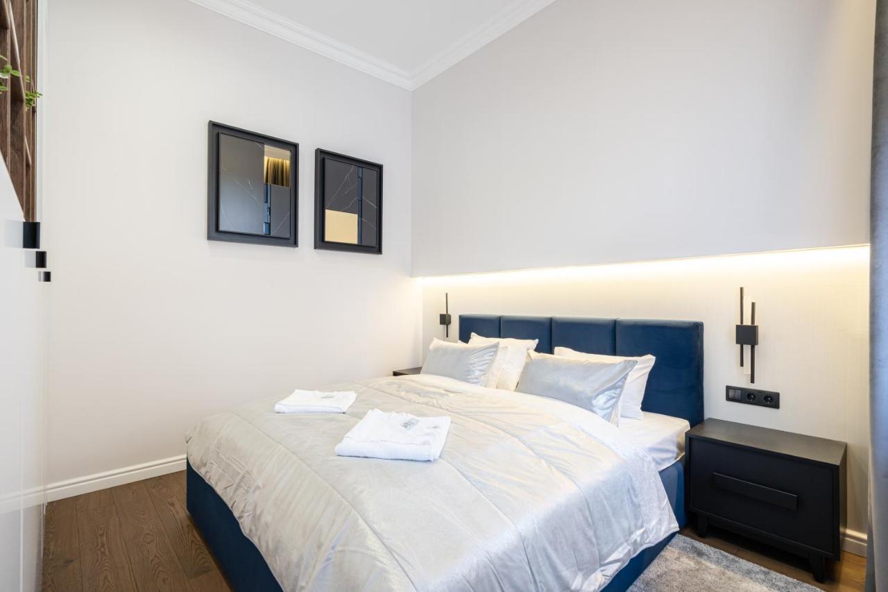 Sky Way Apartment Будапеща Екстериор снимка