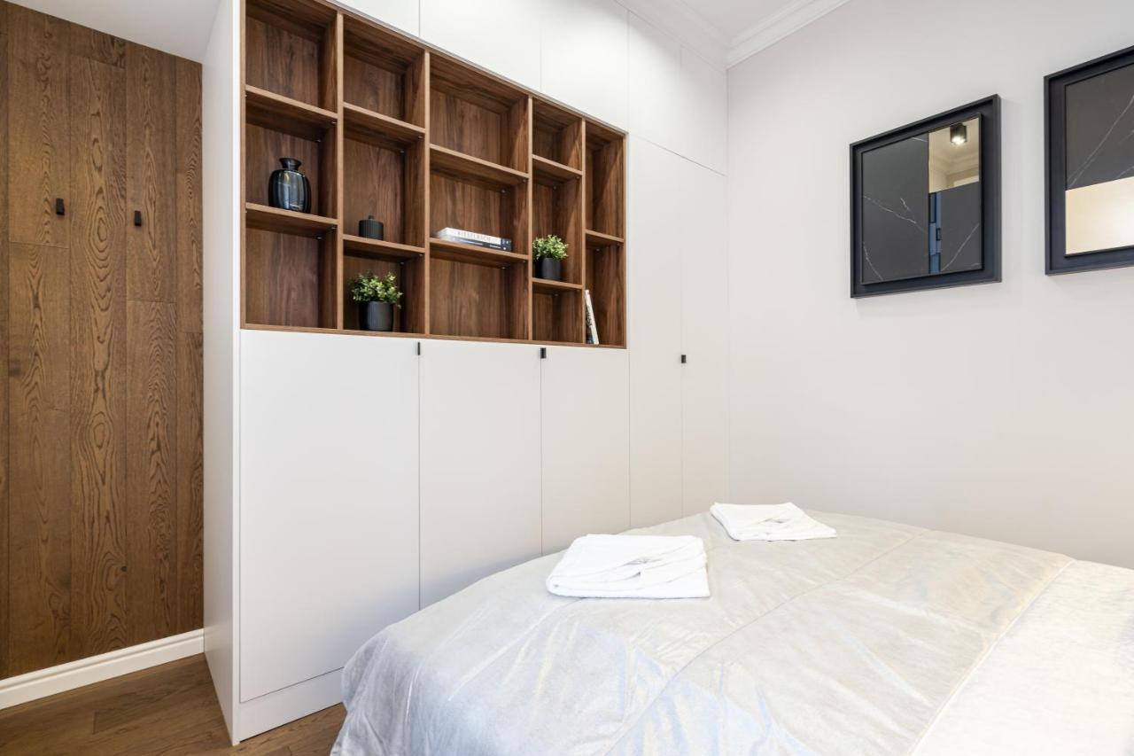 Sky Way Apartment Будапеща Екстериор снимка